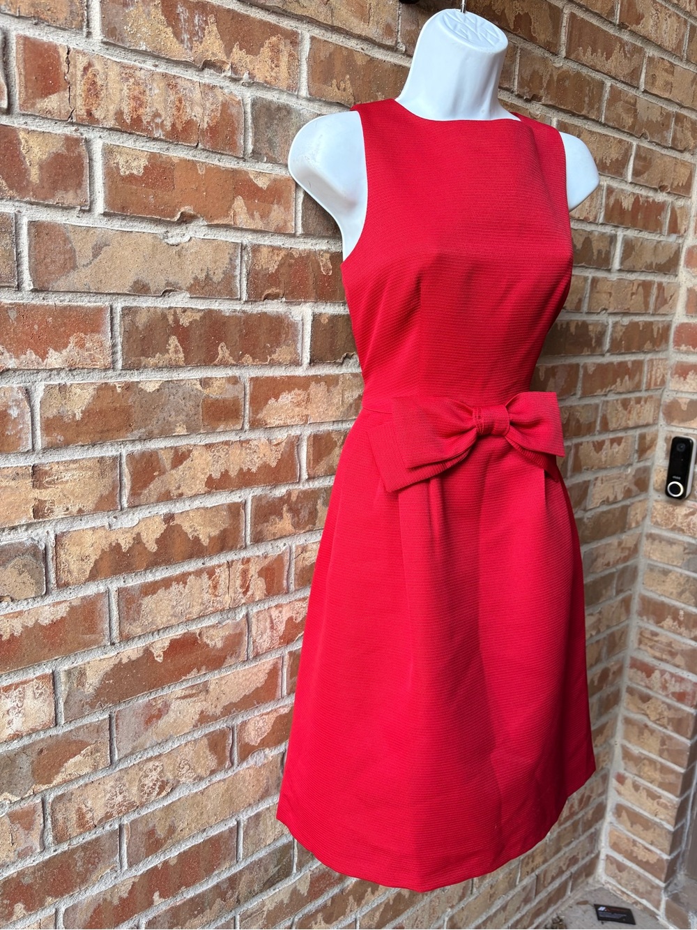Tahari Red Sleeveless Bow-Waist Mini Dress size 6 - Picture 3 of 9